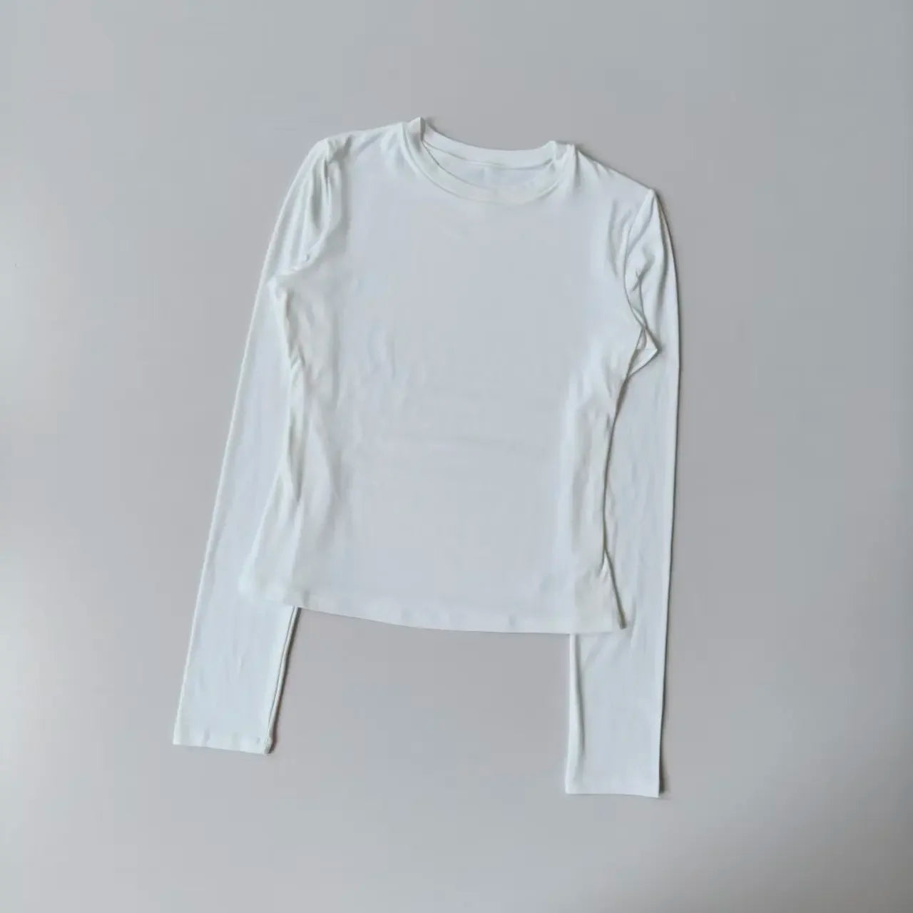 Seamless Women's Long Sleeve Sports Top For Gym And Yoga
